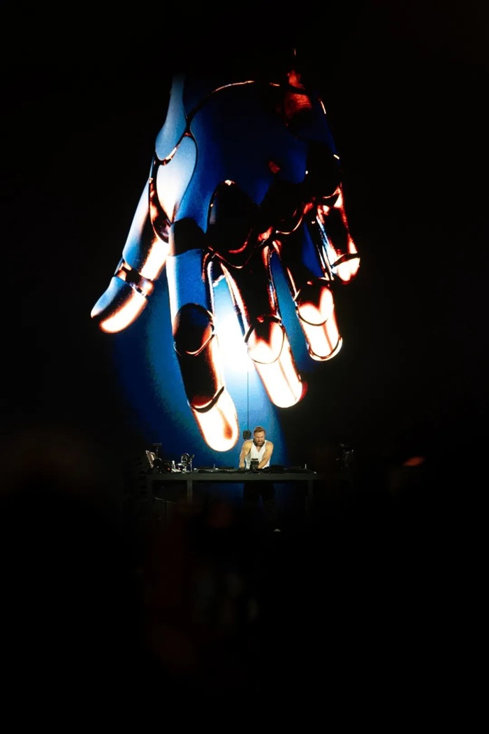 體育場館音響系統